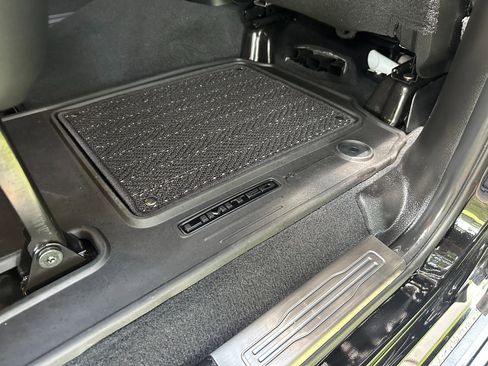 Used 2023 RAM 2500 Limited image 24