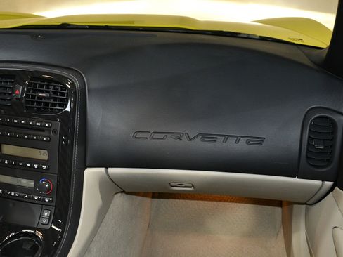 Used 2011 Chevrolet Corvette Grand Sport w/ Preferred Equipment Group image 24