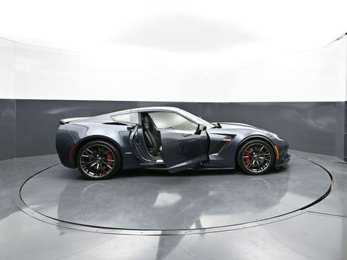 Used 2019 Chevrolet Corvette Z06 RWD image 34