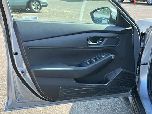 New 2025 Honda Accord LX image 9