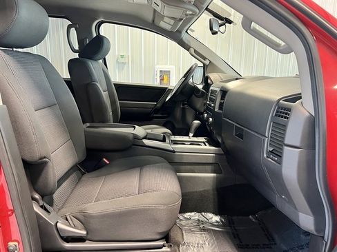 Used 2012 Nissan Titan SV w/ SV Value Truck Pkg image 27