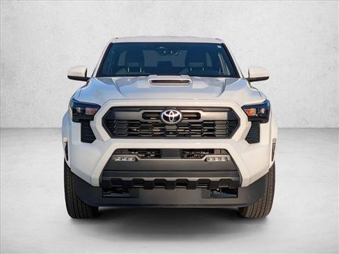 Used 2025 Toyota Tacoma TRD Sport AWD/4WD image 2