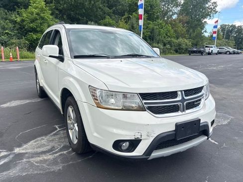 Used 2012 Dodge Journey SXT w/ Popular Equipment Group FWD image 3