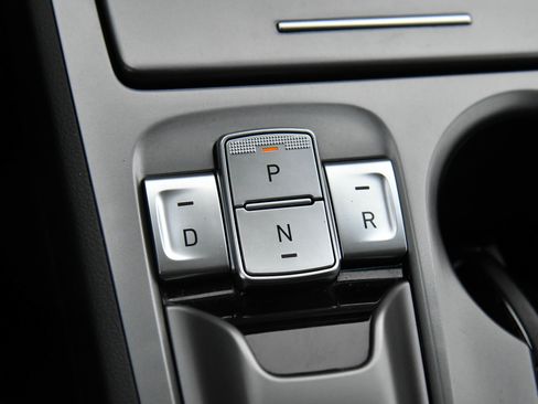 Used 2023 Hyundai Kona Limited image 27