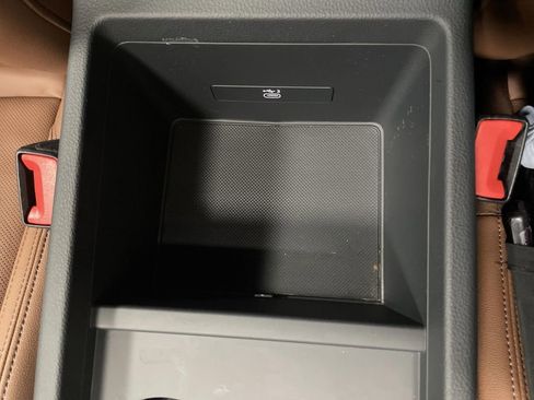 Used 2024 Audi Q5 e Premium Plus w/ Premium Plus Package image 25