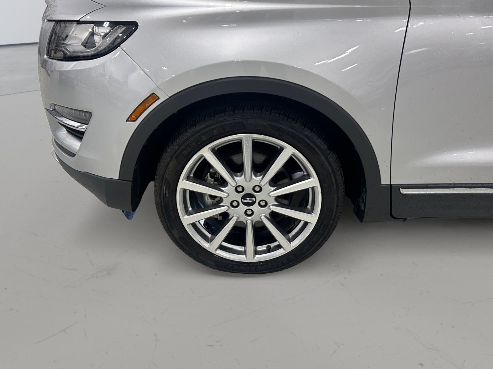 Used 2019 Lincoln MKC Reserve w/ MKC Climate Package FWD image 9