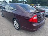 Used 2011 Ford Fusion SEL image 4