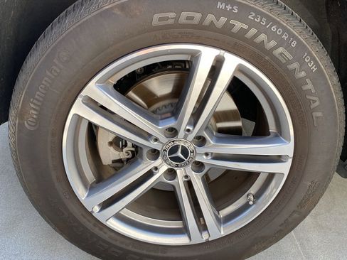 Certified 2022 Mercedes-Benz GLC 300 4MATIC image 4