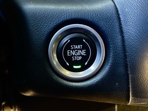 Certified 2022 GMC Yukon SLT w/ SLT Premium Package image 21