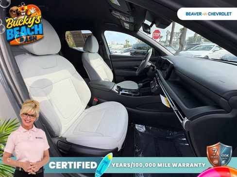 Used 2025 Hyundai Santa Cruz SE FWD image 24
