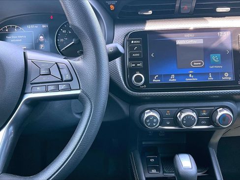 Certified 2023 Nissan Kicks SV FWD image 5