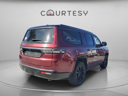 New 2026 Jeep Grand Wagoneer Summit image 4