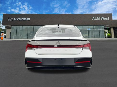Certified 2026 Hyundai Elantra SEL Sport Premium FWD image 6