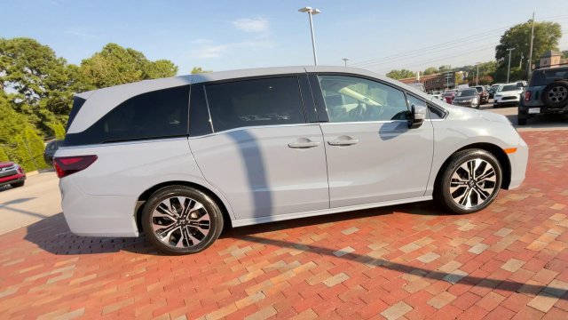 Certified 2025 Honda Odyssey Elite image 2