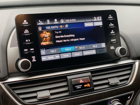 Used 2019 Honda Accord EX-L image 33