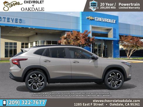 New 2026 Chevrolet Trax RS w/ Sunroof Package image 5