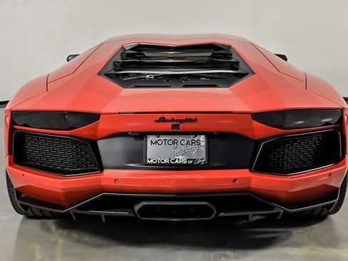 Used 2017 Lamborghini Aventador LP 700-4 AWD/4WD image 9