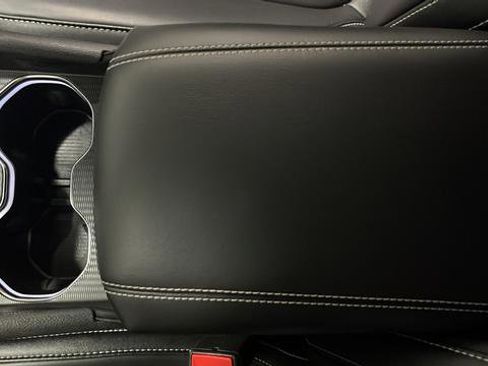 Used 2024 Jeep Grand Cherokee L Limited w/ Black Appearance Package image 24