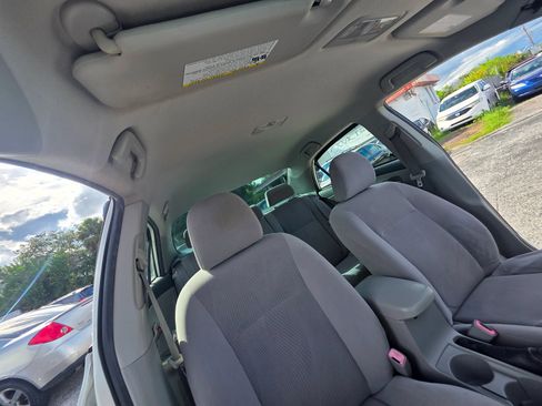 Used 2013 Toyota Corolla LE FWD image 22