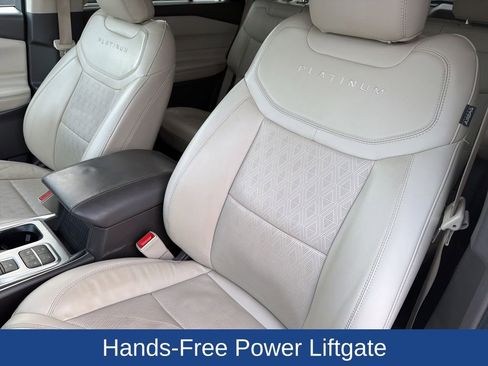 Certified 2021 Ford Explorer Platinum w/ Premium Technology Package image 20