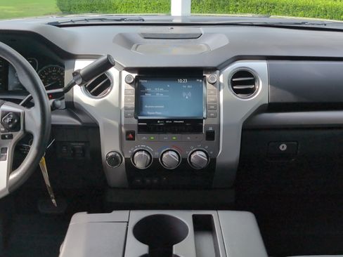 Used 2021 Toyota Tundra SR5 AWD/4WD image 28