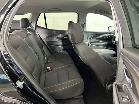 Used 2023 GMC Terrain SLE AWD/4WD image 28