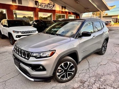 Used 2023 Jeep Compass Limited AWD/4WD image 1