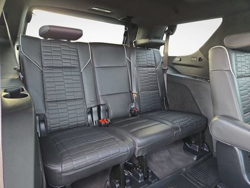 Used 2025 Cadillac Escalade Sport Platinum w/ LPO, ONYX Package AWD/4WD image 29