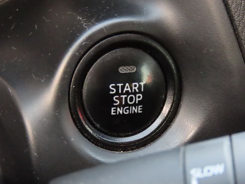 Used 2015 MAZDA MAZDA3 i Sport image 23