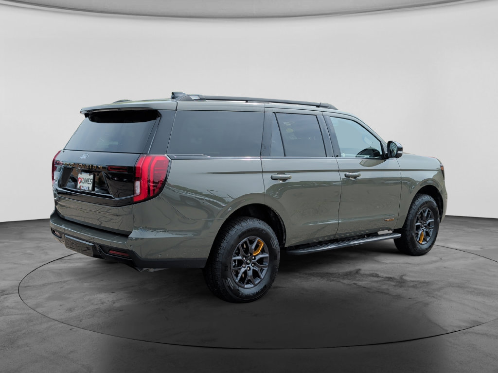 Used 2025 Ford Expedition Tremor AWD/4WD image 7