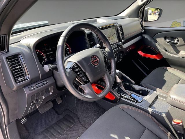 Used 2024 Nissan Frontier PRO-4X AWD/4WD image 14