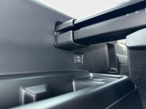 Used 2026 Lexus GX 550 image 18