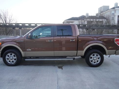 Used 2012 Ford F150 Lariat w/ Lariat Chrome Pkg image 4