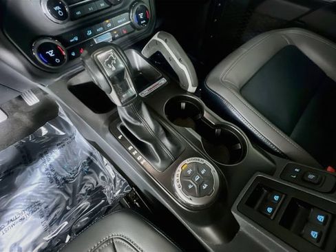 Used 2021 Ford Bronco First Edition AWD/4WD image 25