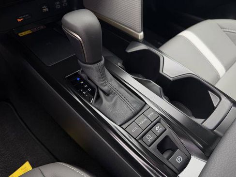 Certified 2026 Toyota Camry SE w/ Convenience Package image 17