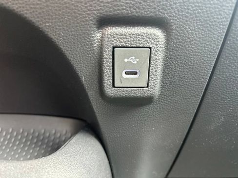 Used 2025 Toyota Corolla LE FWD image 22