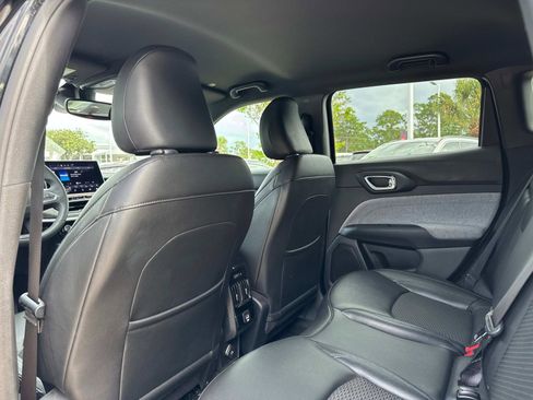 Certified 2024 Jeep Compass Latitude image 15