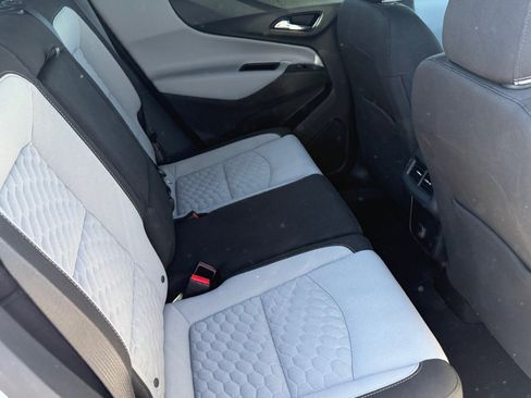 Used 2018 Chevrolet Equinox LS image 13