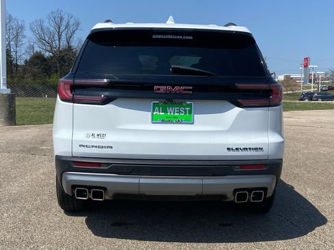 Used 2025 GMC Acadia Elevation image 6