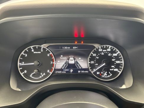 Used 2023 Nissan Rogue SL AWD/4WD image 13