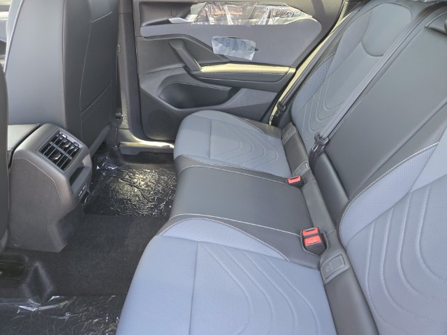 New 2026 Volkswagen Tiguan SE R-Line FWD image 8