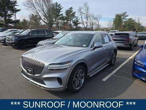 Used 2024 Genesis GV70 2.5T w/ Select Package image 3