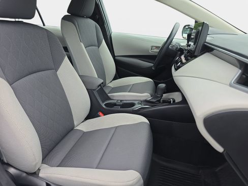 Used 2026 Toyota Corolla LE FWD image 10