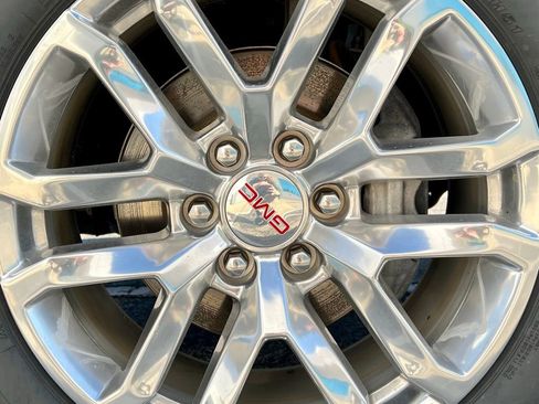 Used 2024 GMC Sierra 1500 SLT w/ SLT Convenience Package image 11