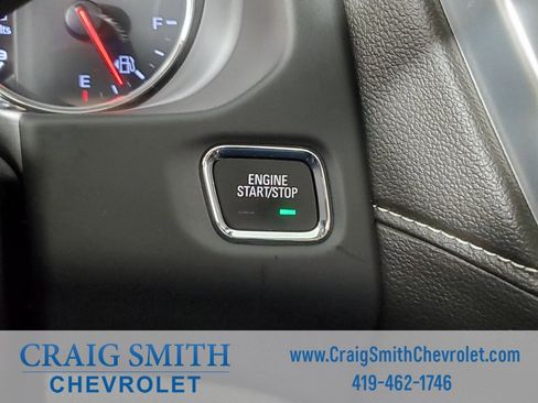 Used 2022 GMC Acadia SLT w/ Elevation Edition image 29