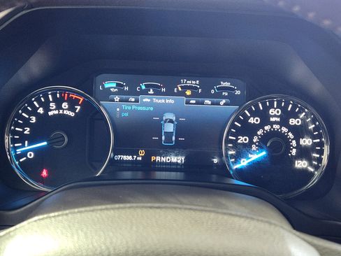 Used 2015 Ford F150 King Ranch w/ Equipment Group 601A Luxury image 20