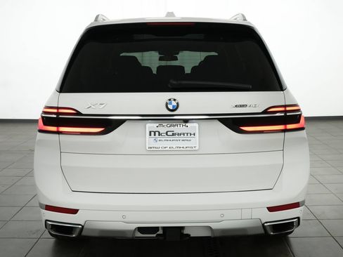Used 2024 BMW X7 xDrive40i w/ Premium Package AWD/4WD image 5