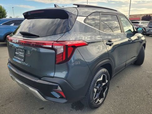 Used 2024 Kia Seltos EX FWD image 4