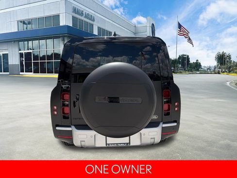 Used 2023 Land Rover Defender 130 SE AWD/4WD image 5