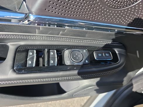 New 2026 Lincoln Corsair Premiere image 27